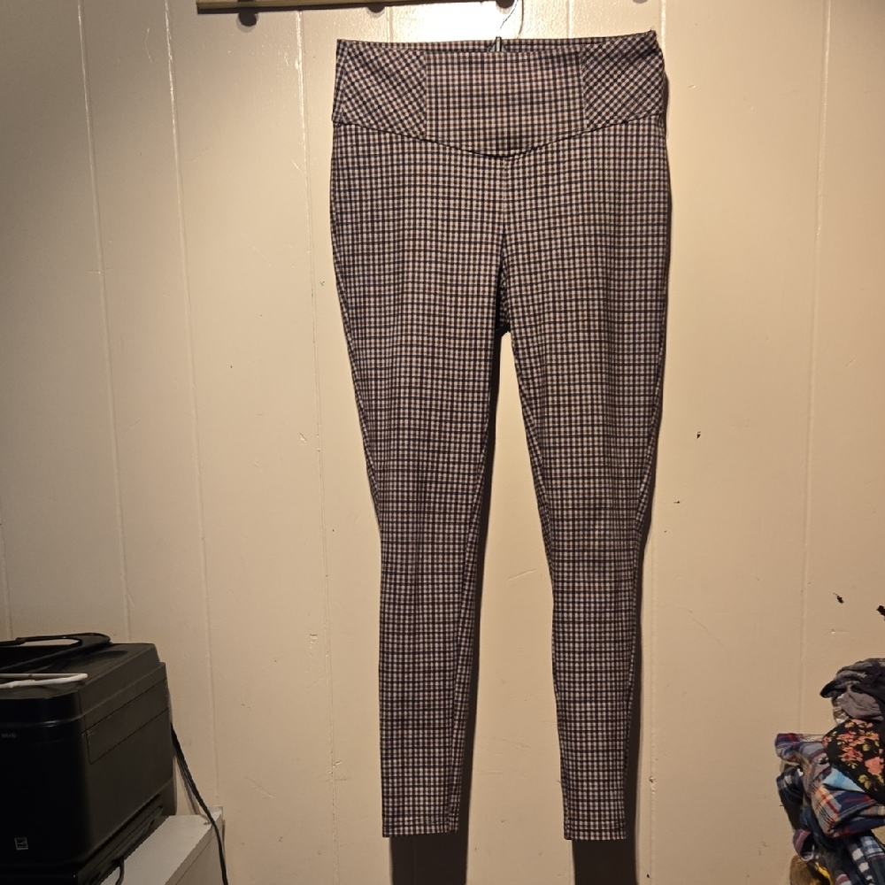 Zac & Rachel Checkered Leggings in Black and White